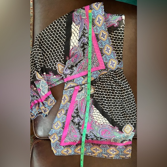 Colorful paisley sheer top - Picture 14 of 16